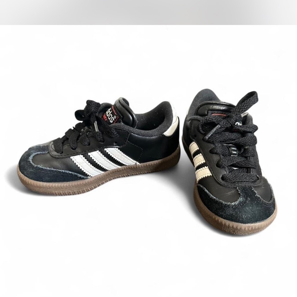 Toddler sambas